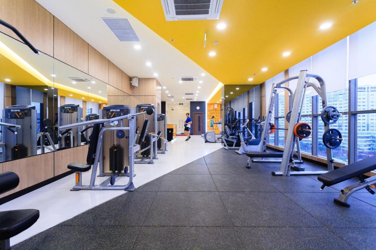 River Gate Building - Le Meridien Pool & Gym Hô Chi Minh-Ville Extérieur photo